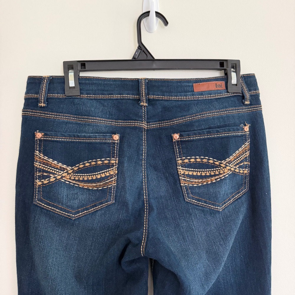 LEI Low Rise Dark Wash Bootcut Jeans Y2K Embroidered Pockets Size 9 - Picture 4 of 7